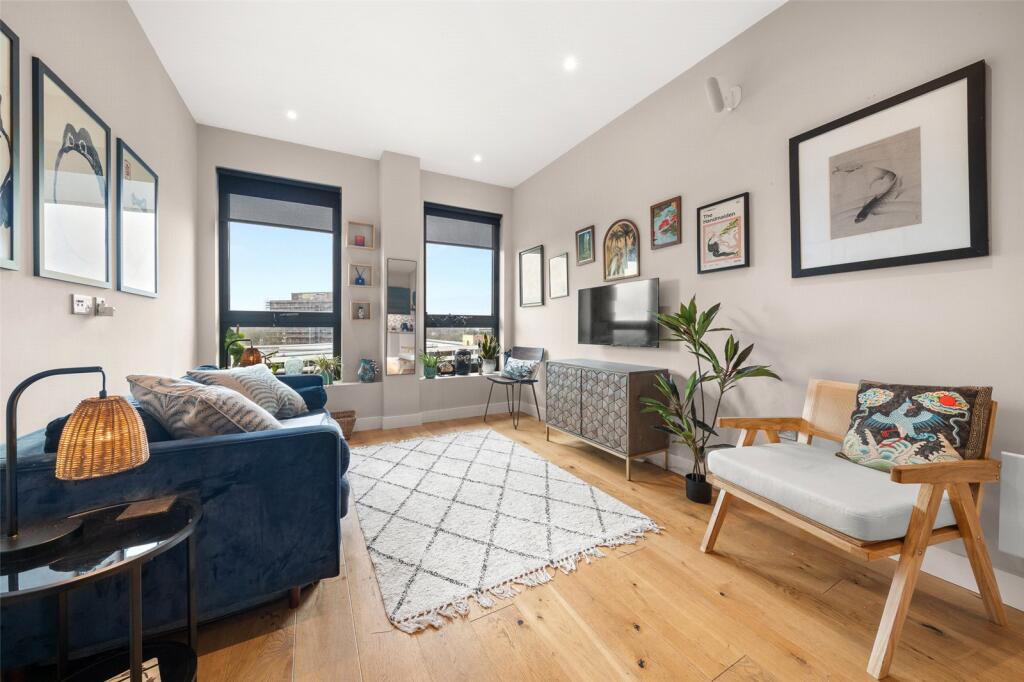 Main image of property: The Ring, Bracknell, Berkshire, RG12