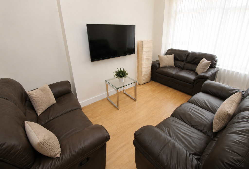 Main image of property: Graham Grove, Leeds, West Yorkshire, LS4