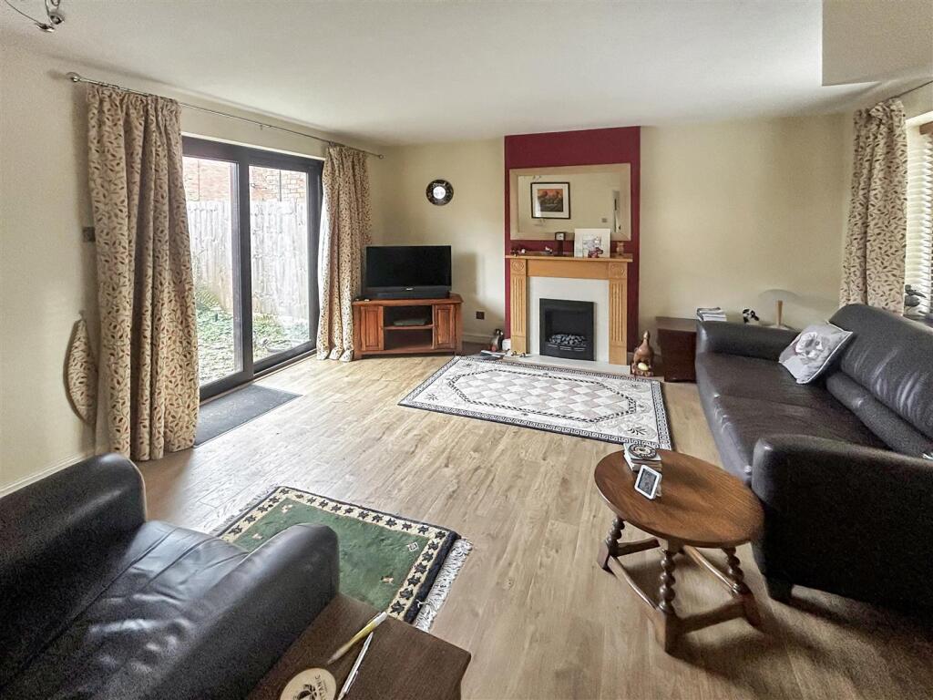 Main image of property: Simmons Court, Wellesbourne