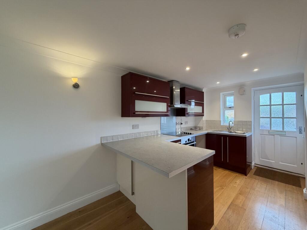 16 Spencer Croft, Ely photo 3