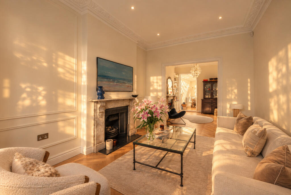 House in London - View 2