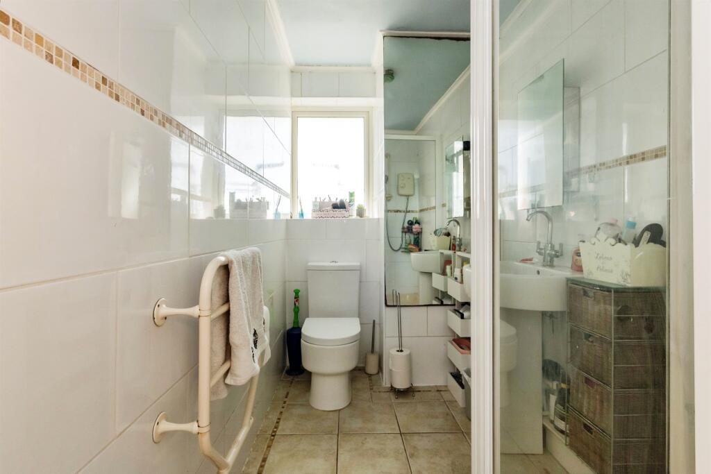 Apartment in Rushcliffe, Nottinghamshire - More