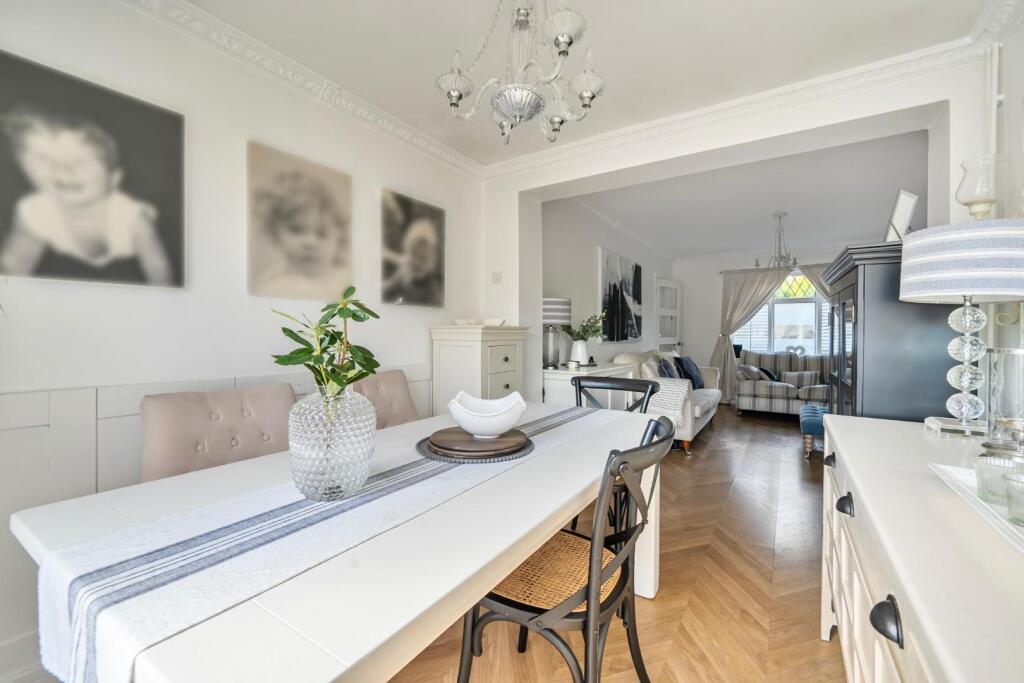 House in Portsmouth - View 4