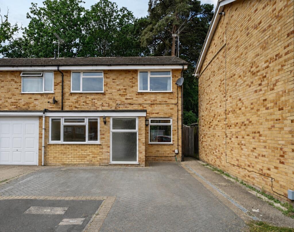 Main image of property: Holland Gardens, Fleet, Hart, GU51
