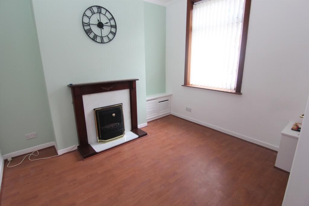 14 Partington Street, M40 2AQ photo 3