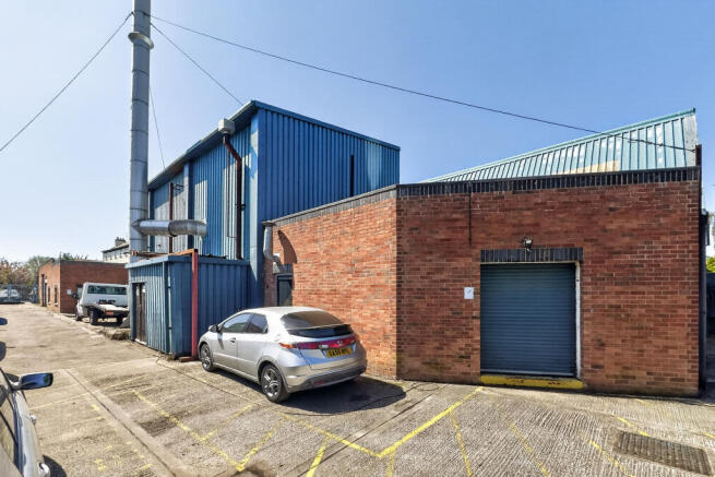 Distribution Warehouse