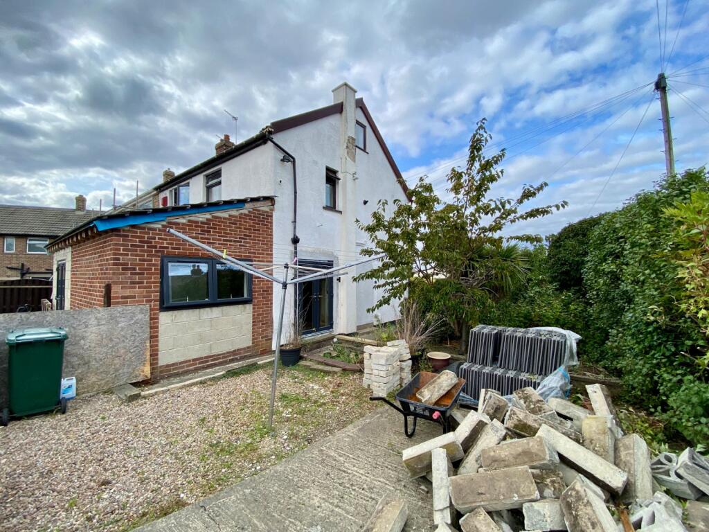 House in Bradford, Wrose - View 2