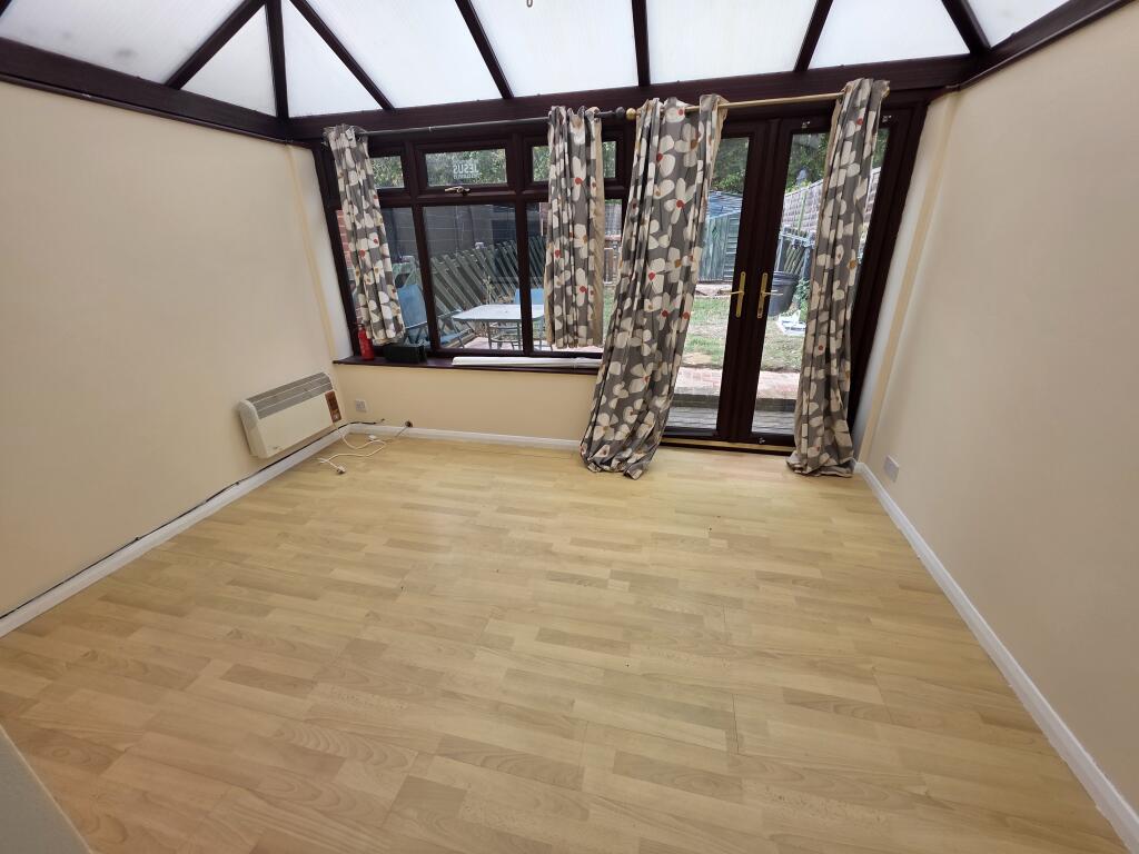 House in St Albans - View 3