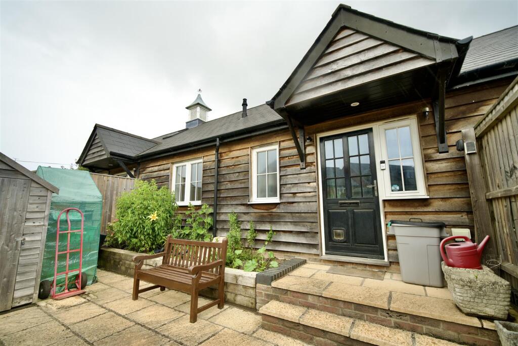 House in Bridport, Dorset - View 5