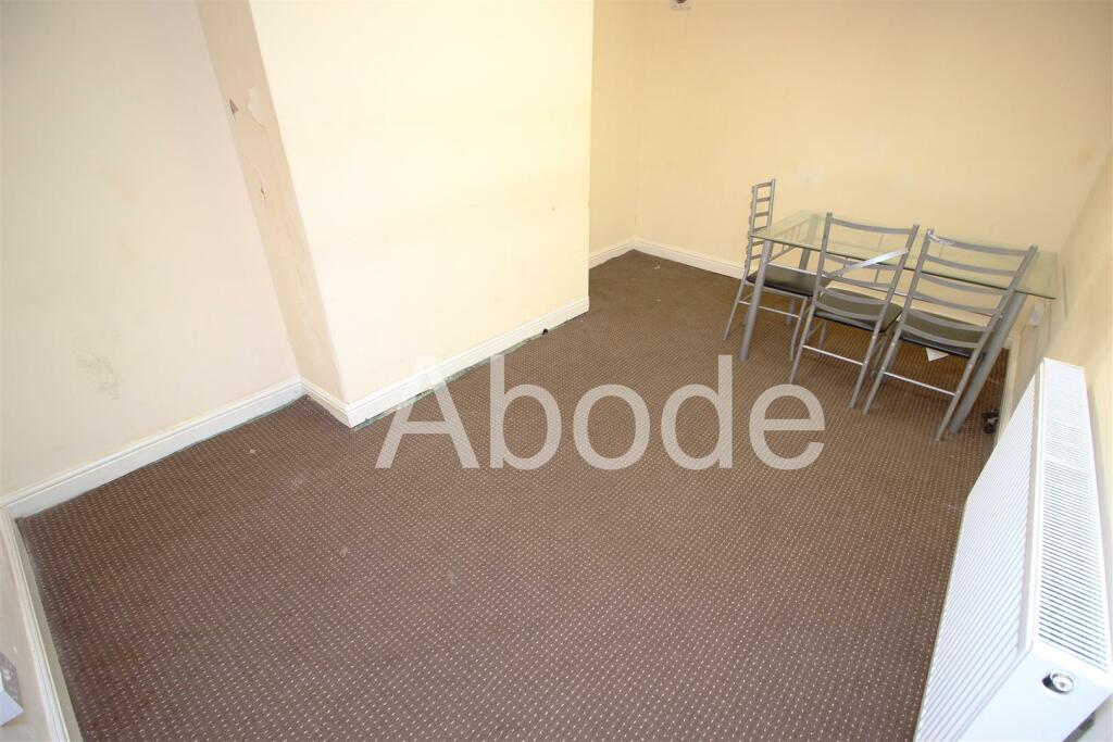 6 bedroom house for rent