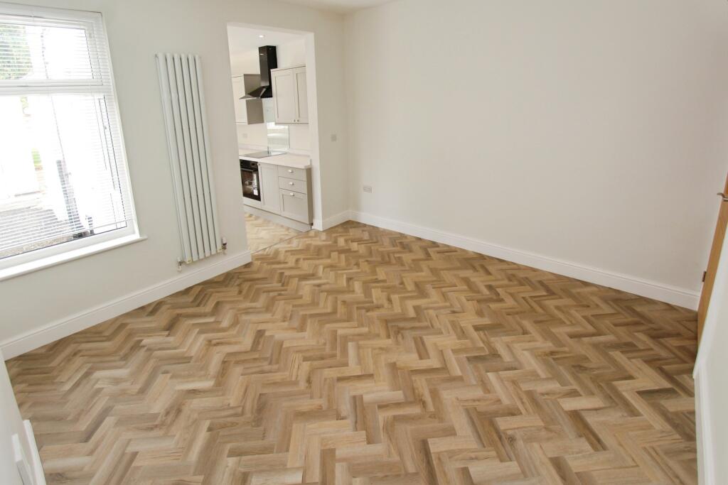 House in Nottingham - View 4
