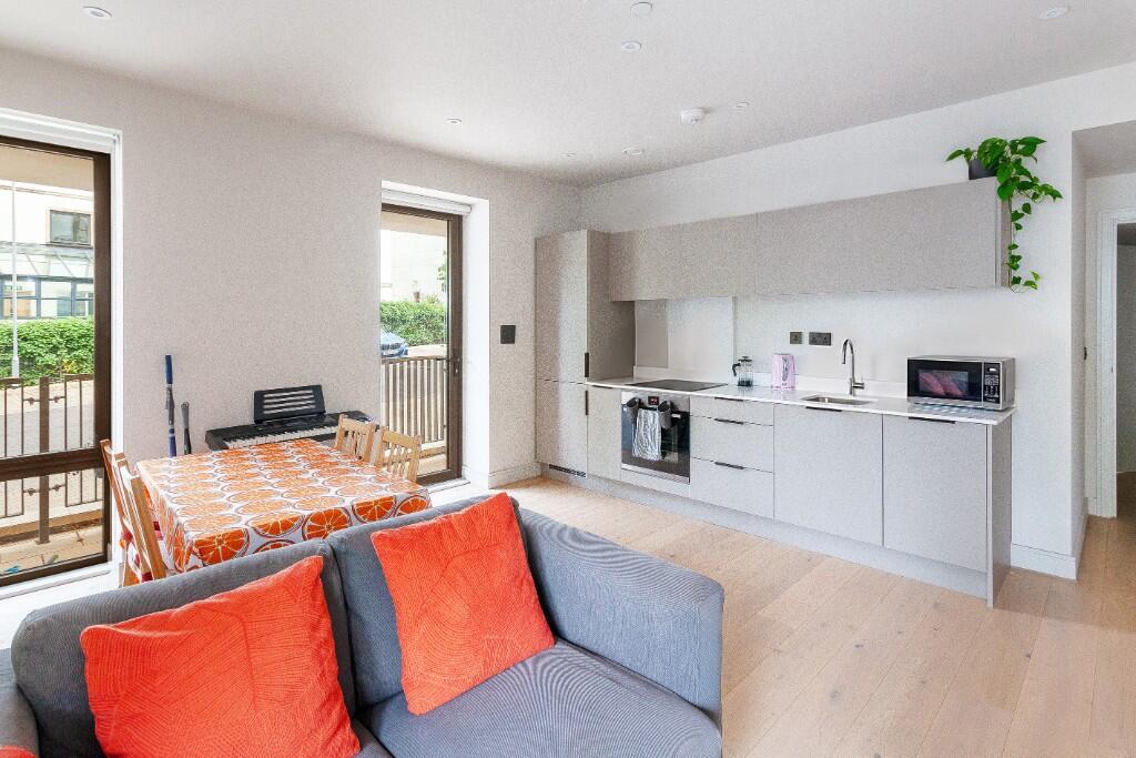 St. Georges Road, Cheltenham, Gloucestershire, GL50 photo 4