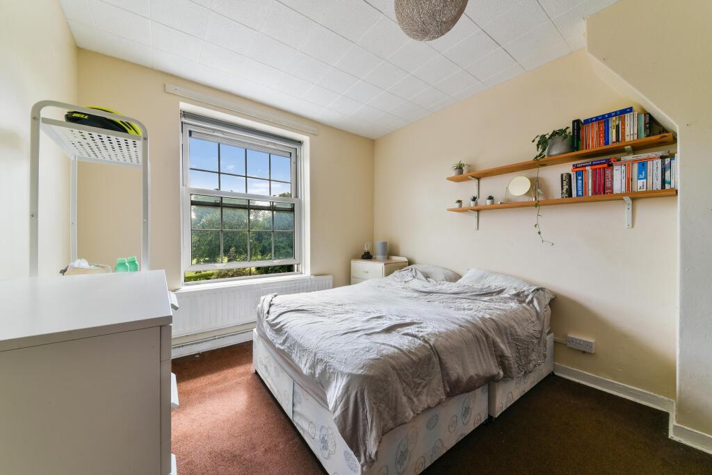 House in London - View 4