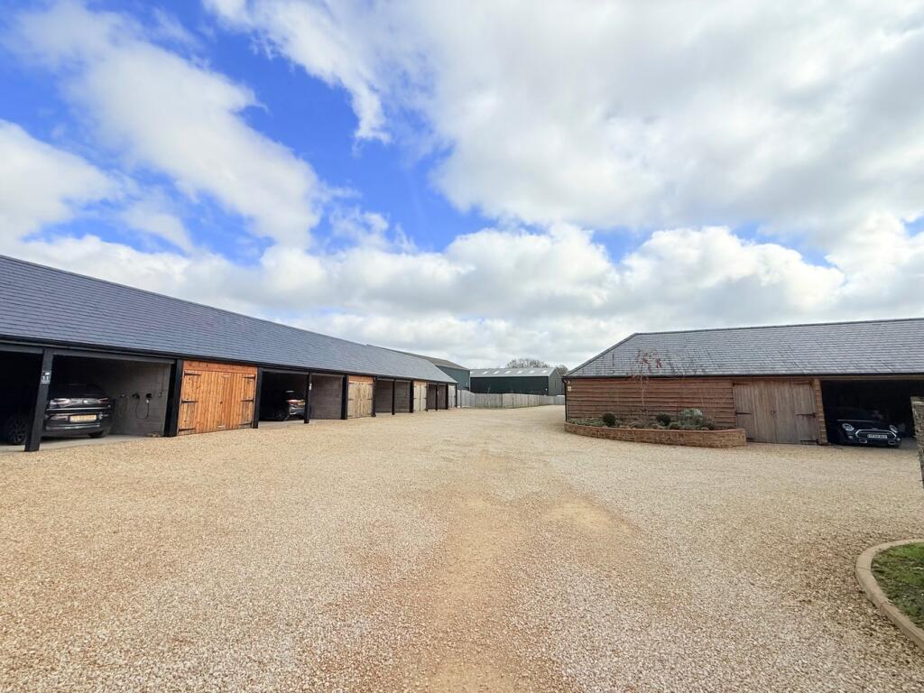 Yeabridge Court, Yeabridge, South Petherton, TA13 photo 2