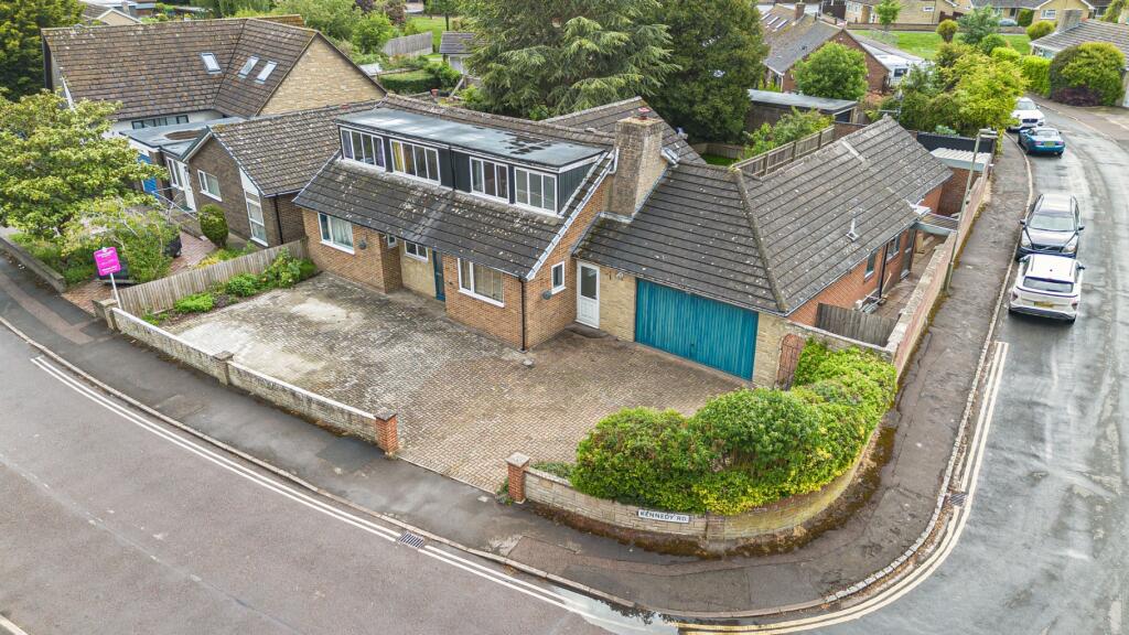 Main image of property: Kennedy Road, Bicester