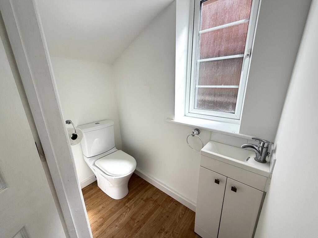 House in Exeter - View 4