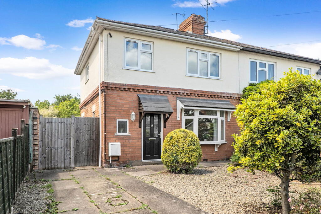 Main image of property: 5 Bilford Avenue, Worcester. WR3 8PJ