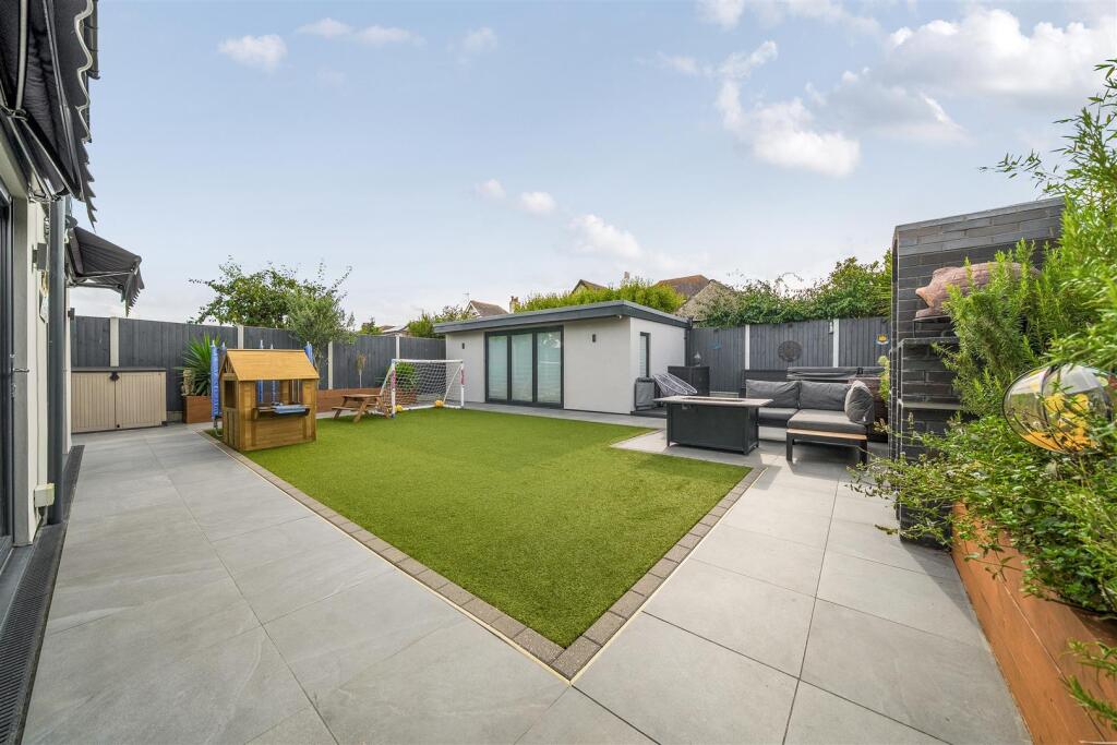 House in Herne Bay, Greenhill - View 4