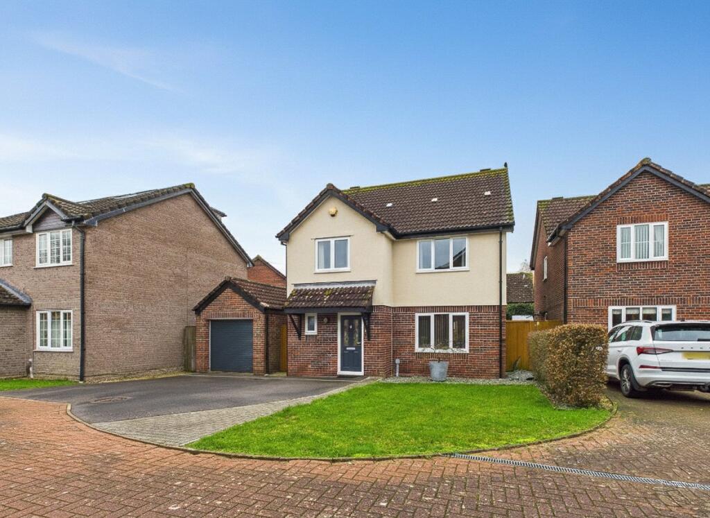 Main image of property: Foxfield Avenue, Bradley Stoke, Bristol, BS32
