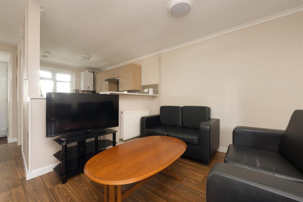 House in Canterbury - View 4