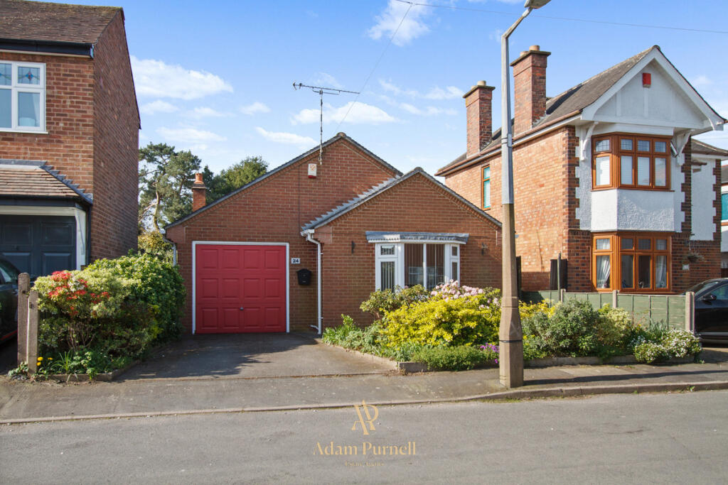 Main image of property: Eastwoods Road, Hinckley, LE10