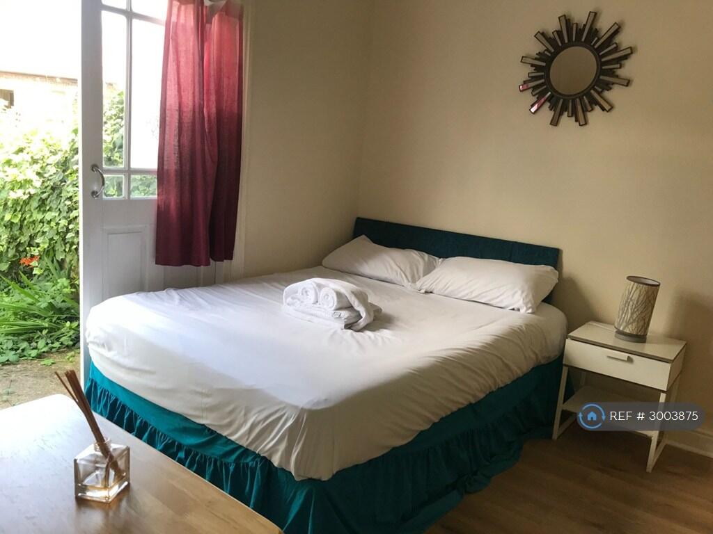 Main image of property: Eade Road, London, N4