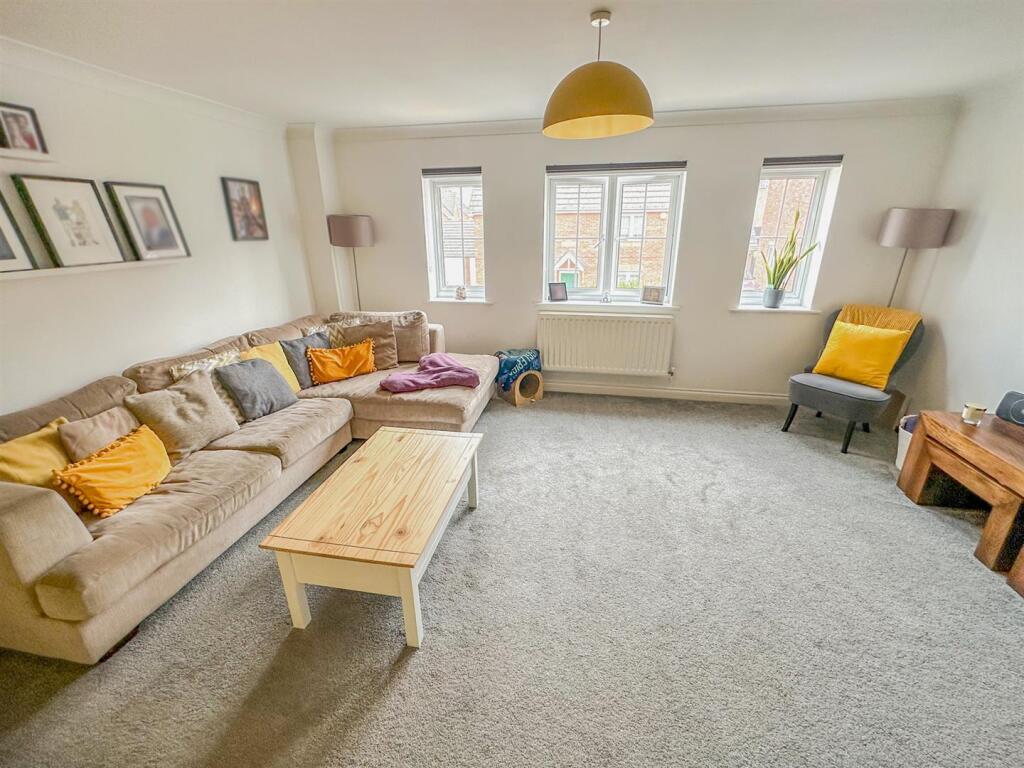 House in Northampton - View 2