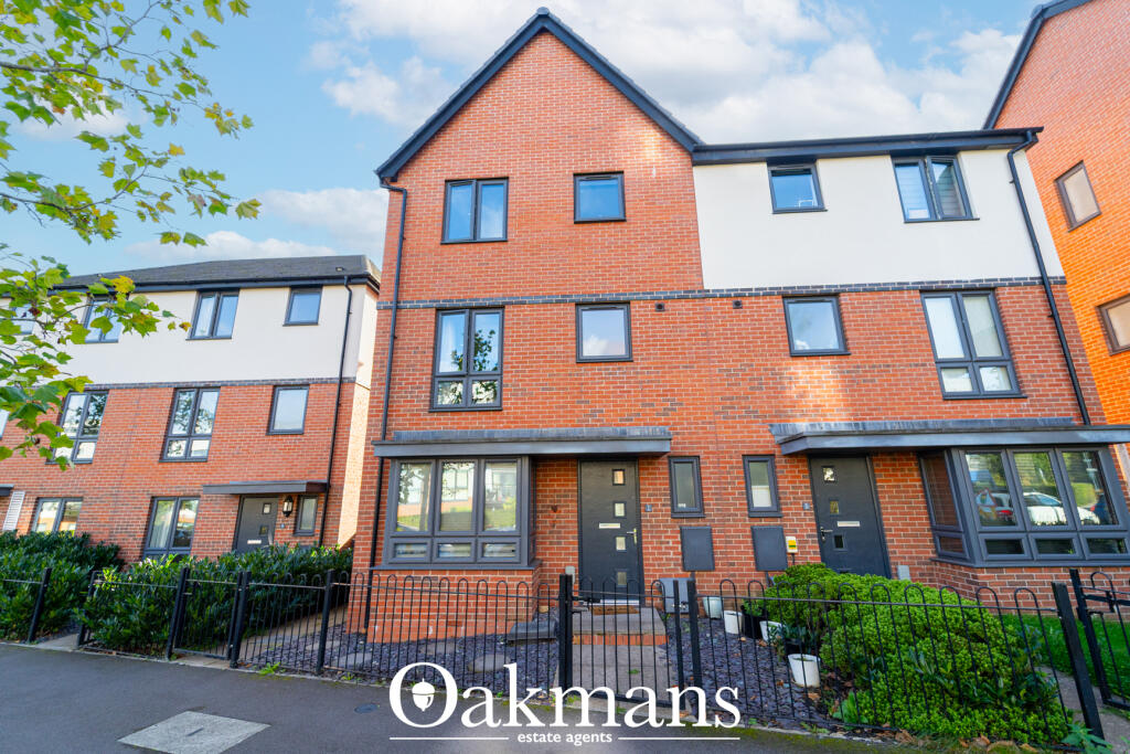 House in Birmingham, West Midlands - View 2