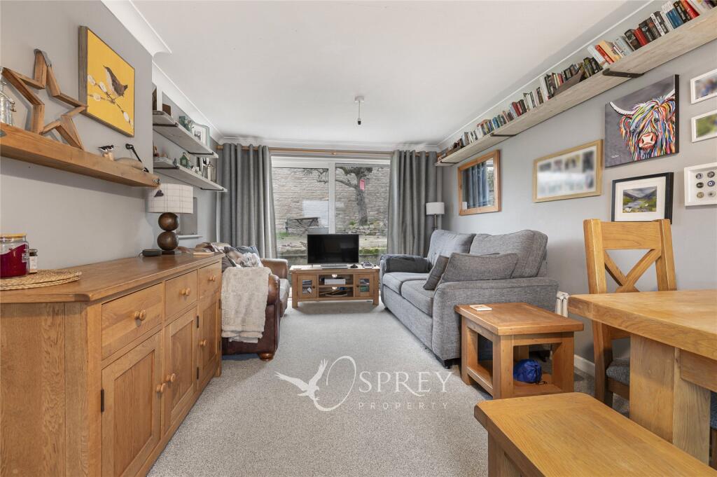South Bridge Close, Oundle, Northamptonshire, PE8 photo 3