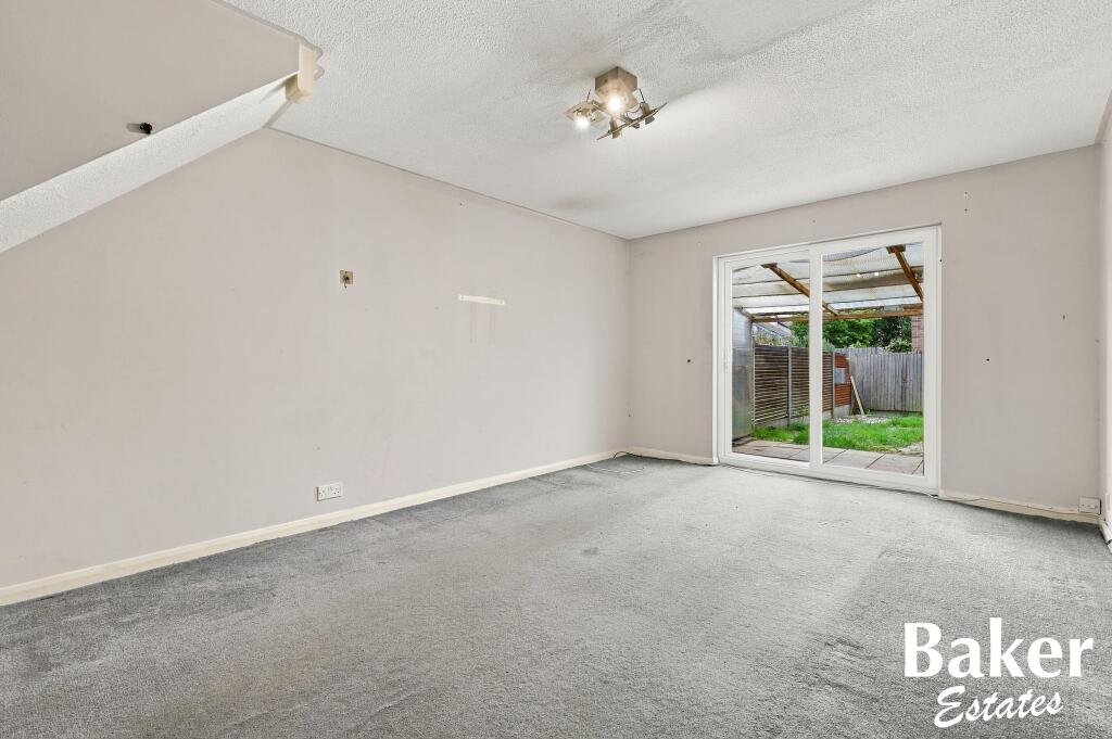 House in London, Hainault - View 5