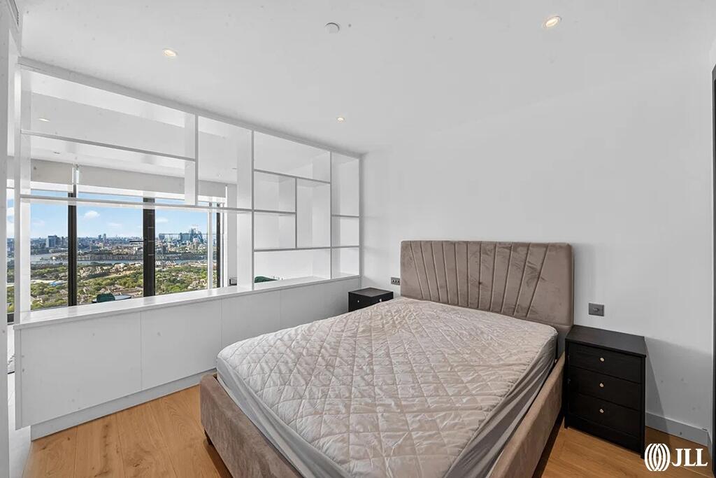 Apartment in London, Millwall, Canary Wharf - More