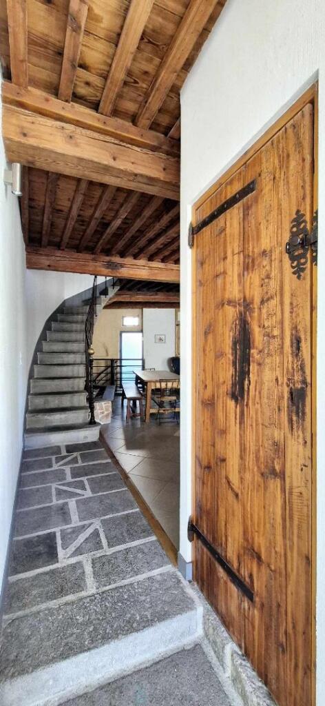 Main image of property: Auvergne, Puy-de-Dôme, Veyre-Monton