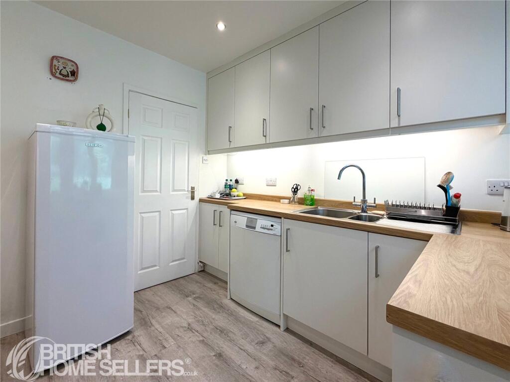 House in Newcastle upon Tyne - View 4