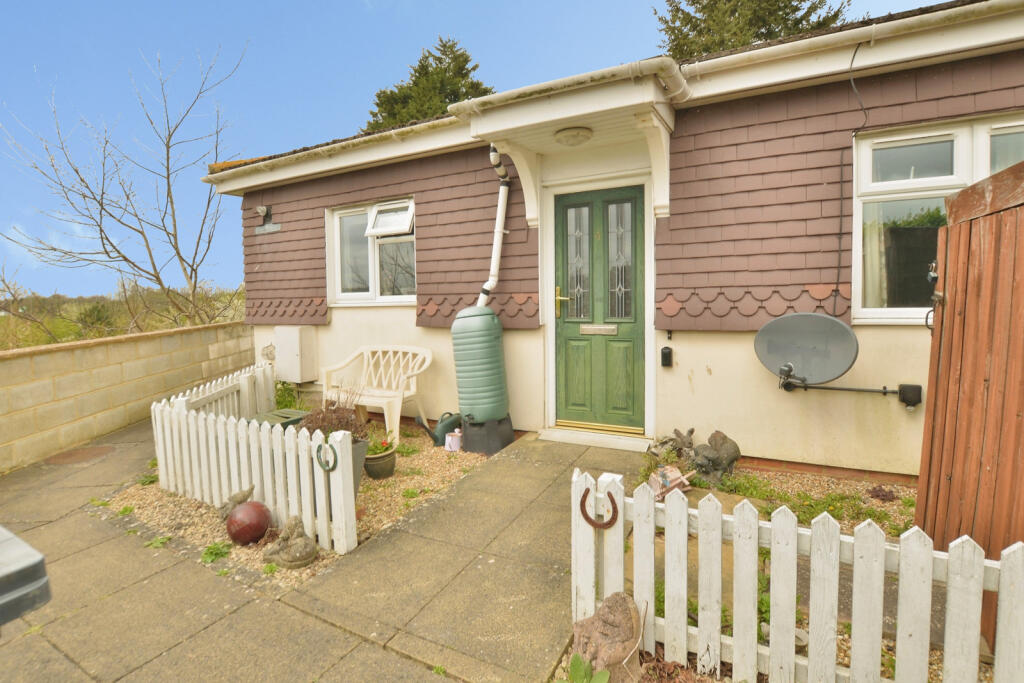 Main image of property: Hythe Road, Willesborough, Ashford, Kent, TN24