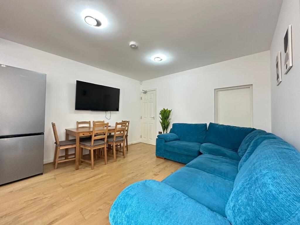 House in Liverpool, Kensington - View 2