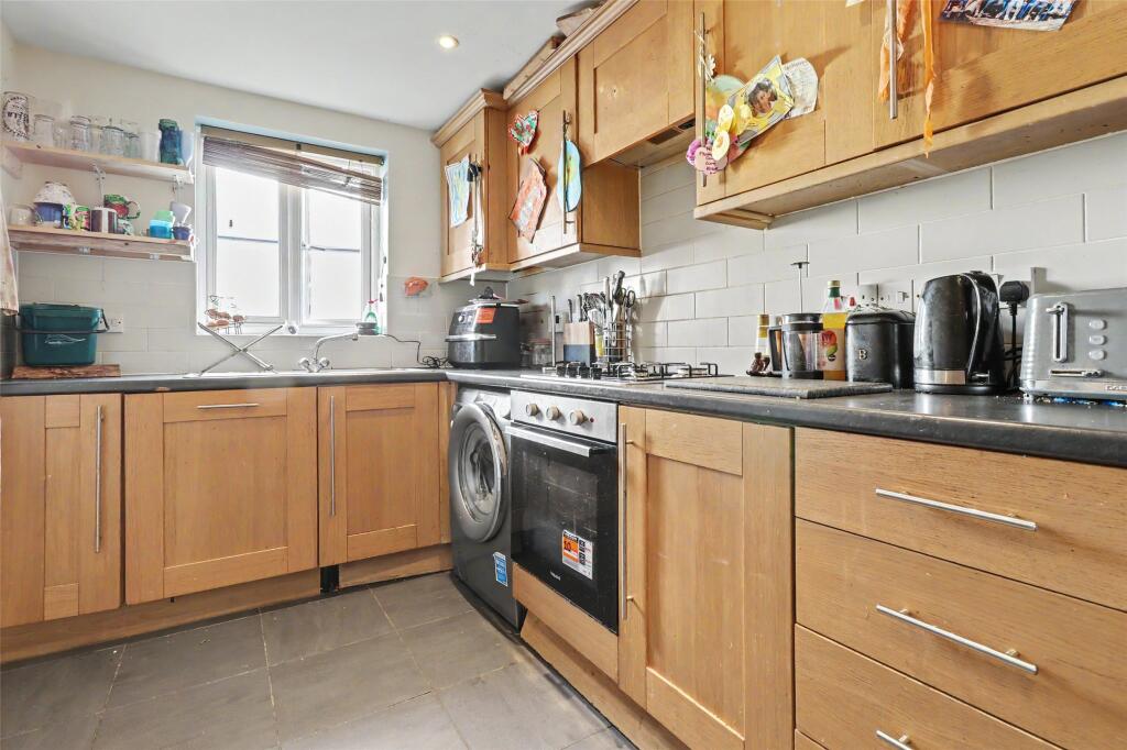 House in Exeter - View 3