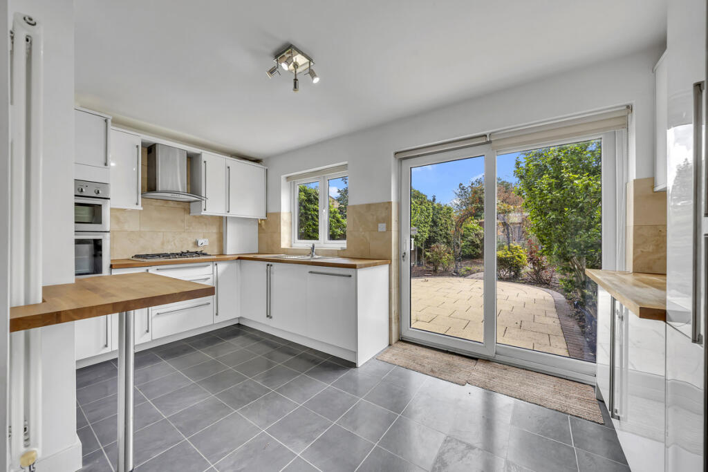 Oak Street, Romford, RM7 - View 6