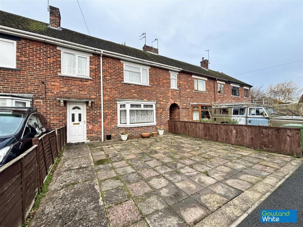 3-bed terraced on Newsam Crescent, Eaglescliffe, Stockton-On-Tees, TS16 0EB, £150,000