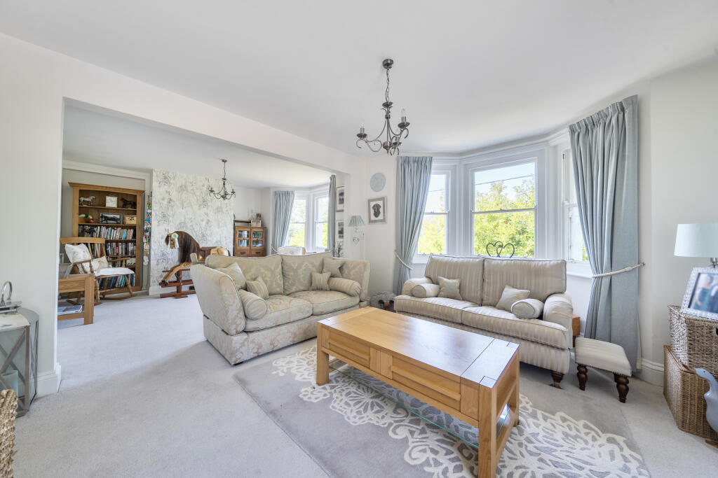 4-bed detached on Heathfield Road, Etchingham, TN19, £950,000