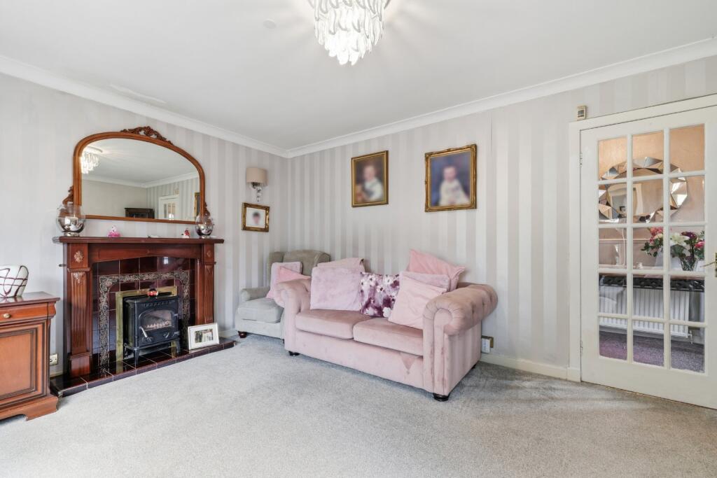 House in Paisley, Meikleriggs - View 3