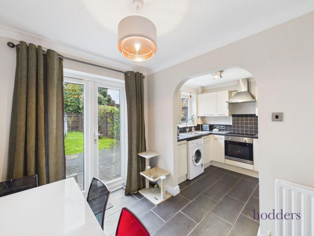 Chertsey, Surrey, KT16 photo 3