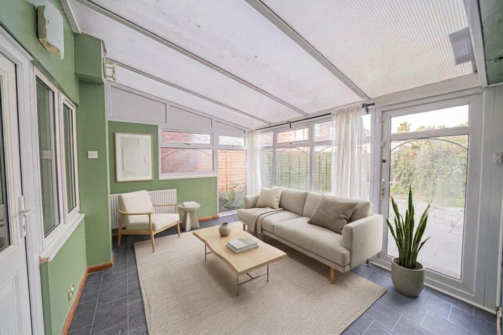 Slater Road, Bentley Heath, B93 photo 5