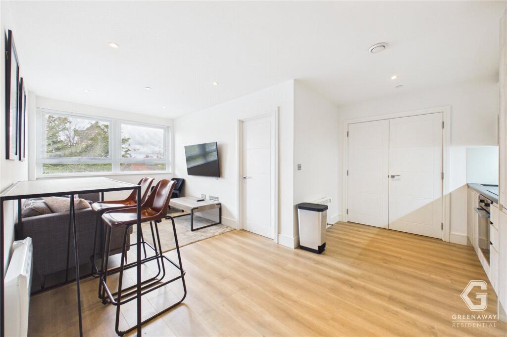 Apartment in Redhill - View 5