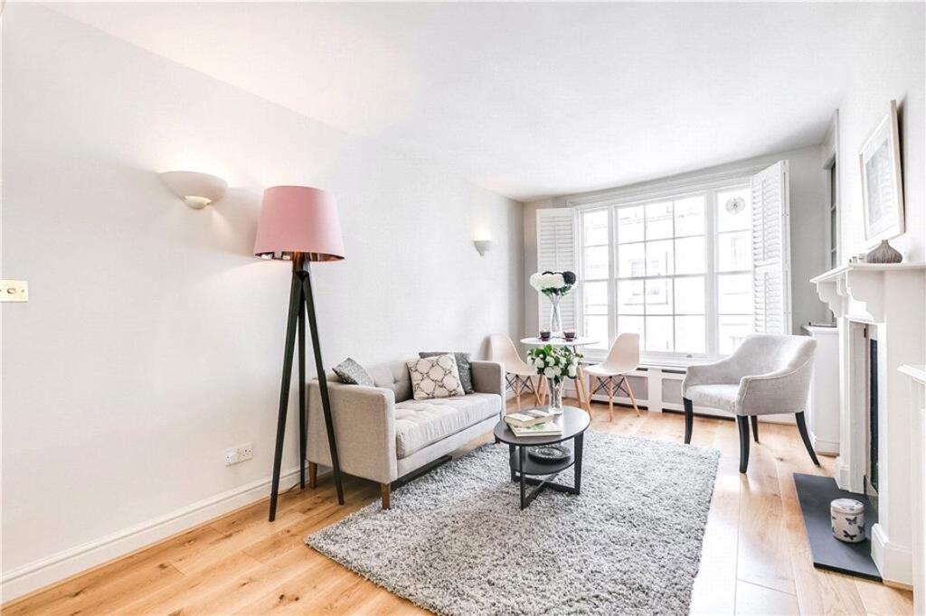 Apartment in London - More