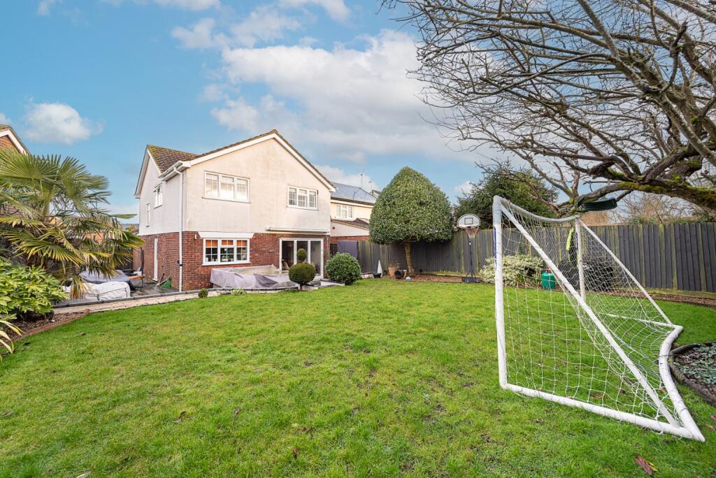 Haglis Drive, Wendover photo 2