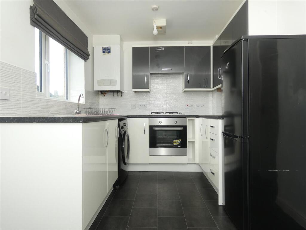 Hillside Avenue, Huyton, Liverpool – pohled 2