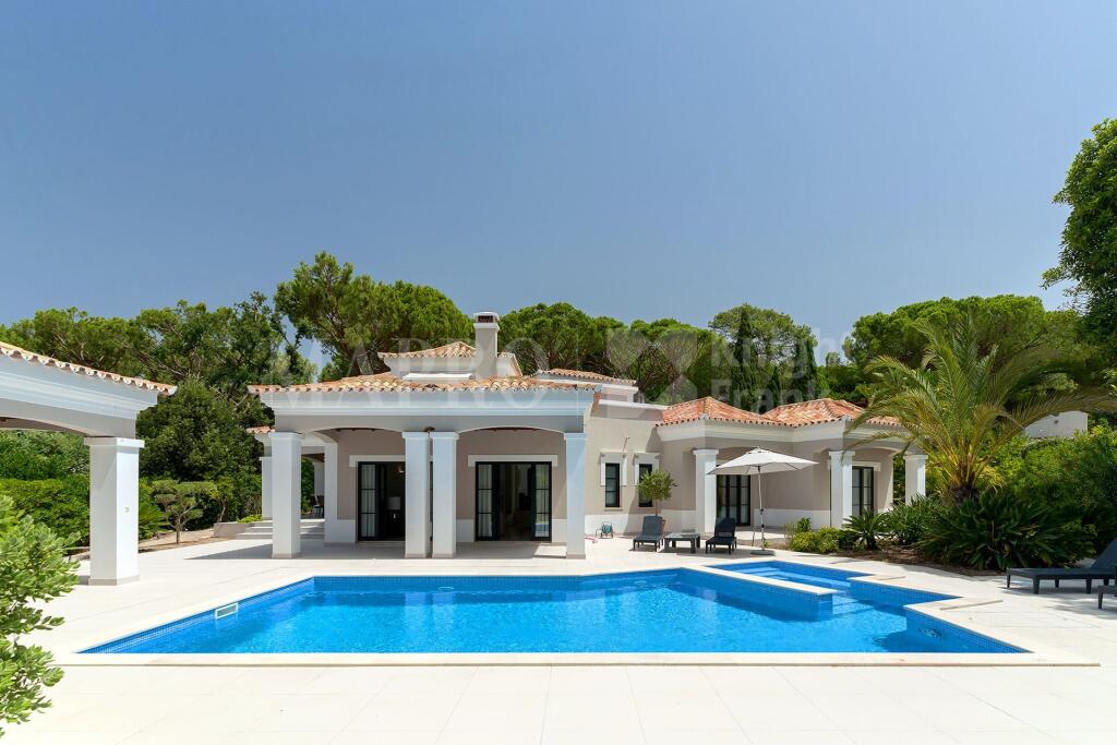 Main image of property: Algarve, Pinheiros Altos
