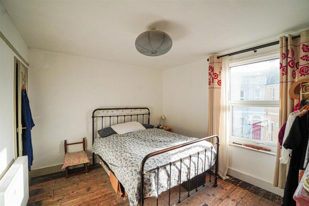 House in Tonbridge - View 5