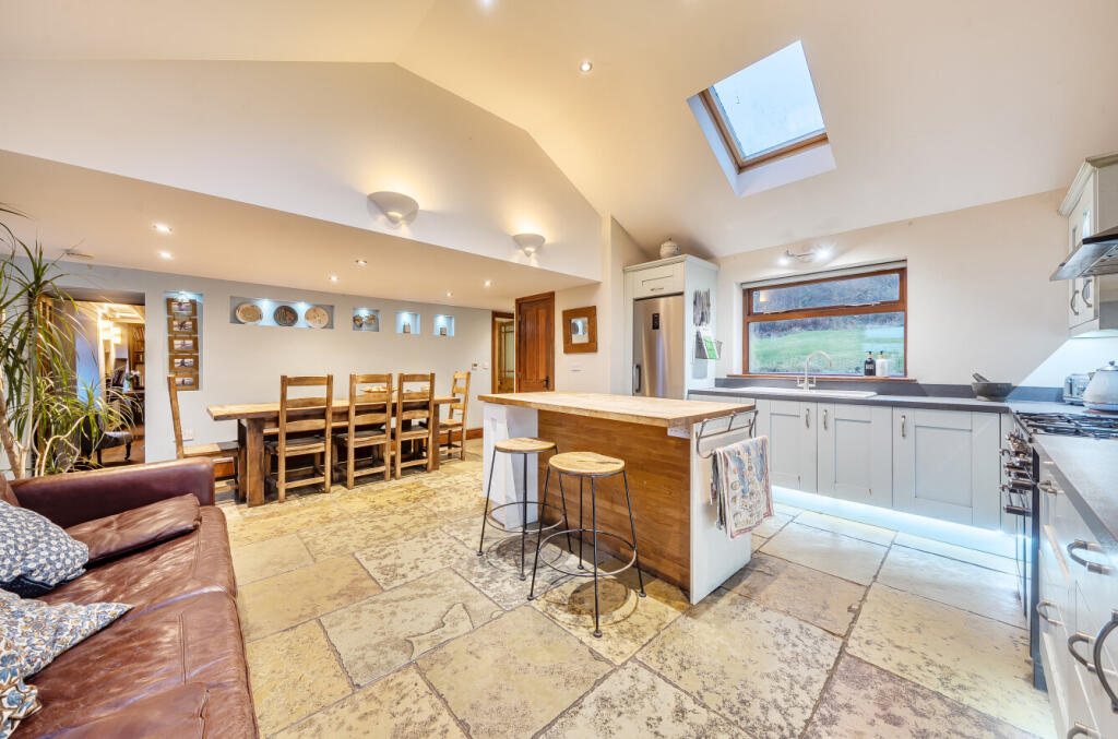 House in Cardiff, Llwydcoed - More