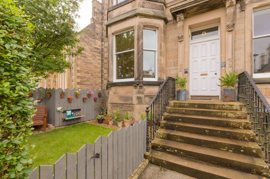 Main image of property: 15/1 Brights Crescent, Newington, Edinburgh, EH9 2DB